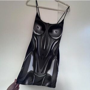 Pretty Little Thing Mini Dress Nude Outline